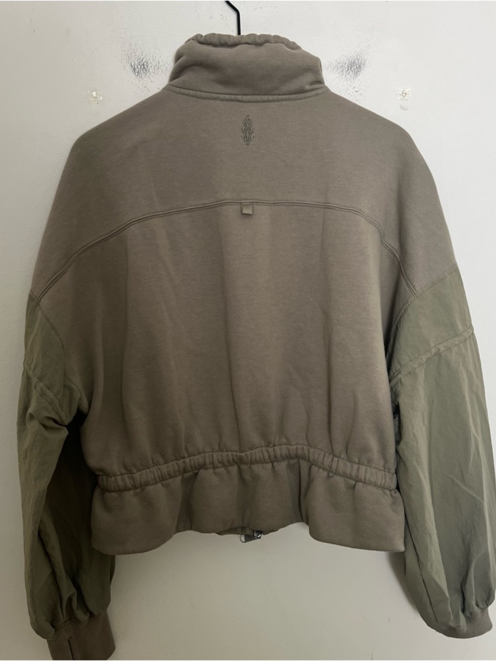 FREE PEOPLE- Movement From The Top Sweatshirt Olive Green Size M - Picture 5 of 8